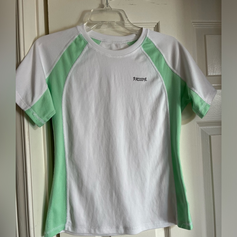 Running room mesh top, Size M.
